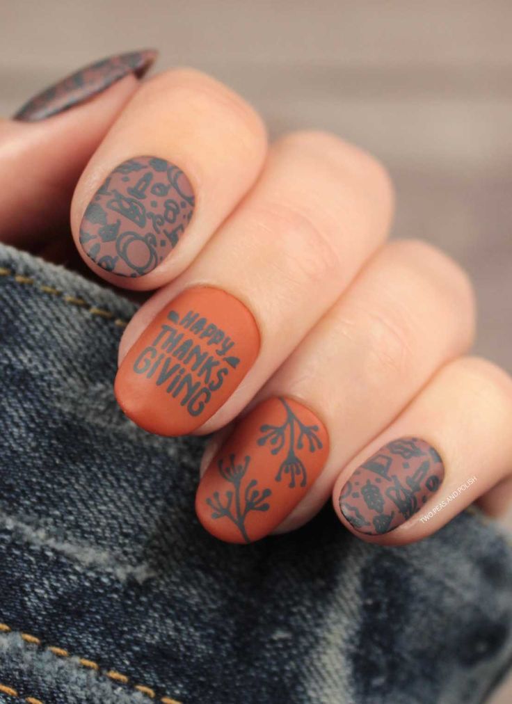 "Give Thanks" Script Nail Design